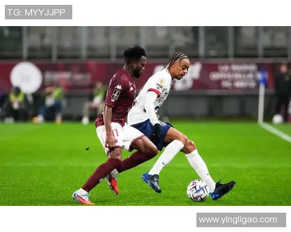 英超激战：尤文图斯大胜巴黎圣日耳曼红牌事件引发全场热议