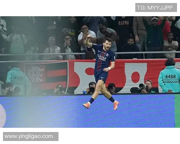 中超激战巴黎圣日耳曼逆转利物浦神奇扑救引发争议判罚全场沸腾