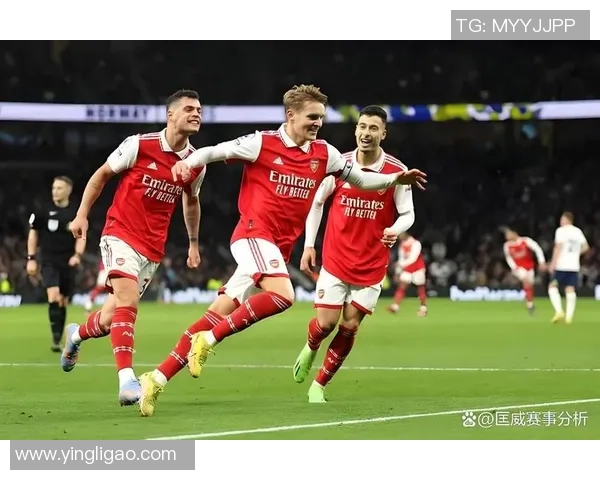 英超焦点战利物浦与阿森纳互交白卷全场气氛紧张引发热议
