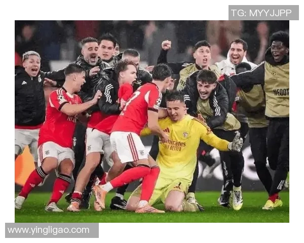 德甲激战本菲卡逆转巴黎圣日耳曼红牌事件引发全场热议战术解析